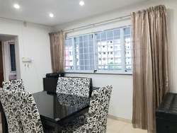 Blk 556 Jurong West Street 42 (Jurong West), HDB Executive #206523091